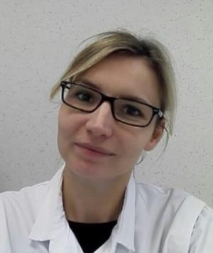 Dr. Delphine Van Ruysevelt Dr. Delphine Van Ruysevelt